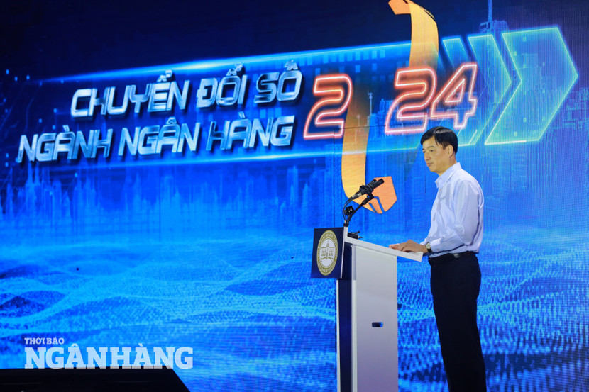 Thứ trưởng Bộ Công an Nguyễn Duy Ngọc phát biểu tại sự kiện Chuyển đổi số ngành ngân hàng