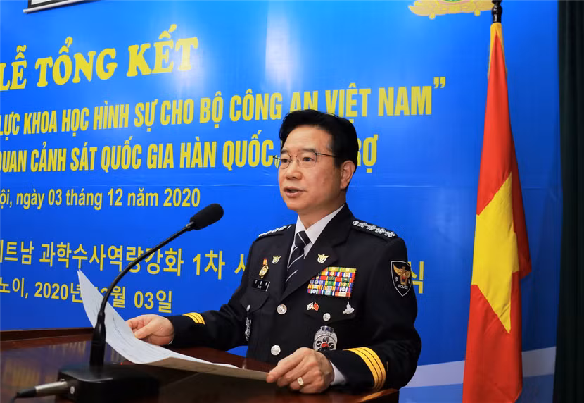 Ngài Kim Chang Yong, Tư lệnh Cơ quan Cảnh sát quốc gia Hàn Quốc phát biểu tại buổi Lễ