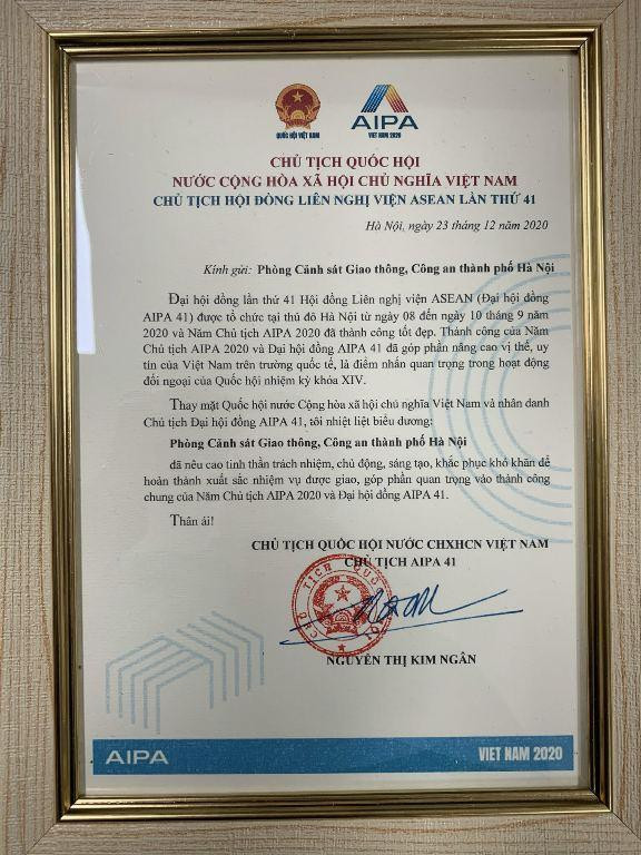 Thư khen của Chủ tịch Quốc hội gửi Phòng CSGT, CATP Hà Nội