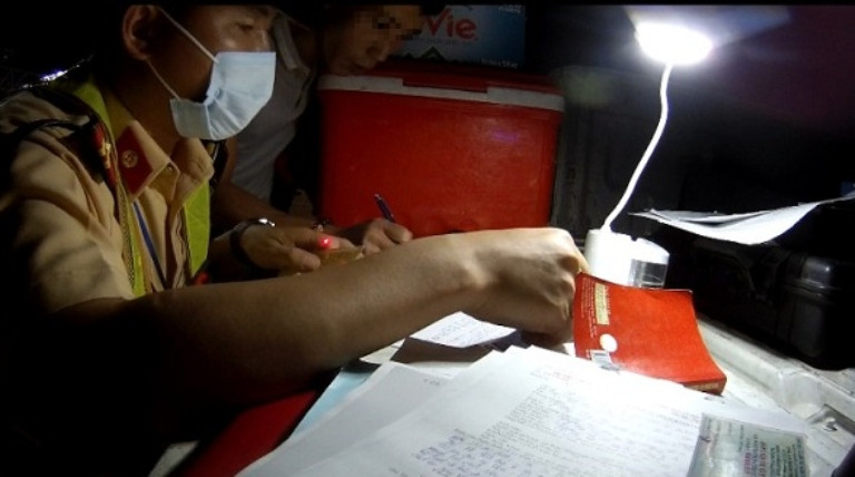 CSGT kiểm tra lái xe ma túy CSGT kiểm tra lái xe ma túy