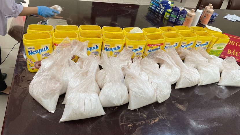 Tổng trọng lượng lên đến hơn 19kg