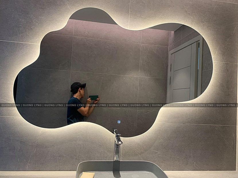 Gương hình tự do – đèn Led Gương hình tự do – đèn Led