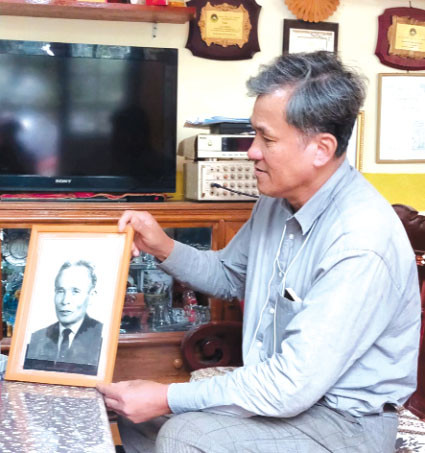 Ông Vũ Nhuần giới thiệu về người cha của mình