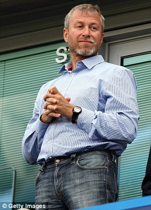 Vừa rời M.U, Gill quay lại "trả thù" Man City ảnh 2 Vừa rời M.U, Gill quay lại "trả thù" Man City ảnh 2