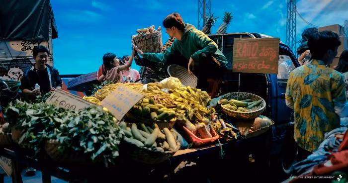 Sự kết hợp với Đen là một bất ngờ thú vị mà Hoàng Thuỳ Linh và ekip dành cho khán giả