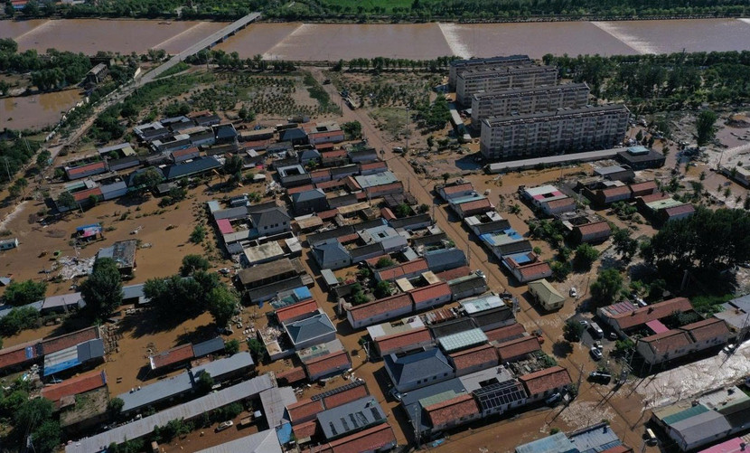 Những trận mưa lớn cực đoan liên tục nhấn chìm nhiều khu vực tại Thủ đô Bắc Kinh của Trung Quốc