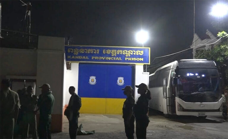 Tâm điểm vụ việc là phát hiện 13 phụ nữ mang thai hộ trái phép ở tỉnh Kandal, gần Thủ đô Phnom Penh, Campuchia