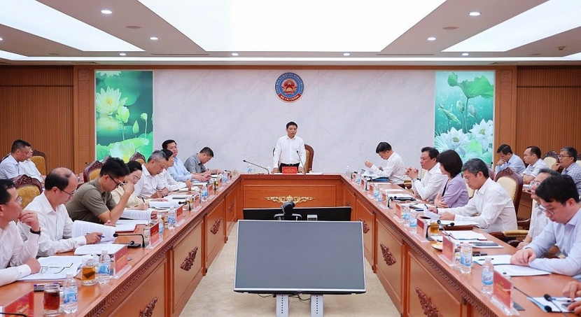 Bộ trưởng Bộ Tài chính Nguyễn Văn Thắng chủ trì cuộc họp