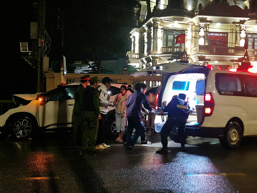 Lực lượng Công an tỉnh Bắc Giang kịp thời giúp đỡ người dân