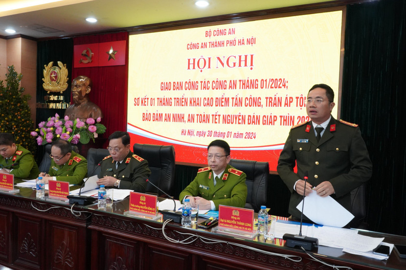 Đại tá Nguyễn Thành Long - Phó Giám đốc CATP phát biểu chỉ đạo tại hội nghị