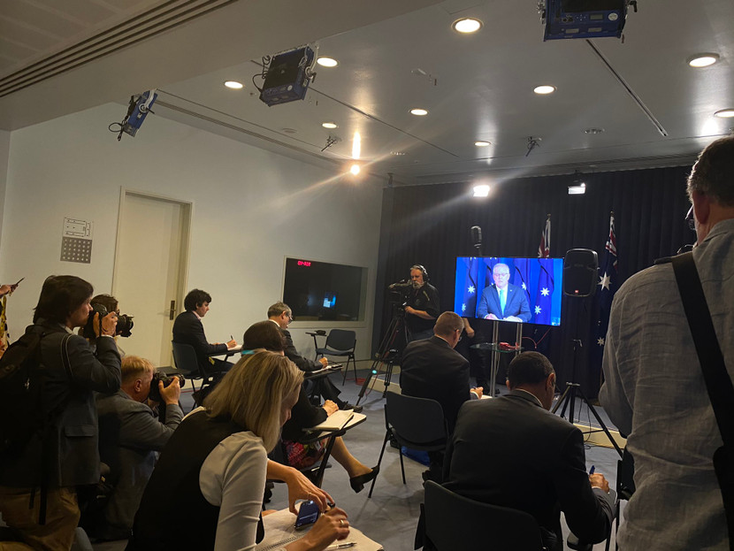 Thủ tướng Morrison yêu cầu một lời xin lỗi chính thức đồng thời kêu gọi Twitter xóa bài đăng.