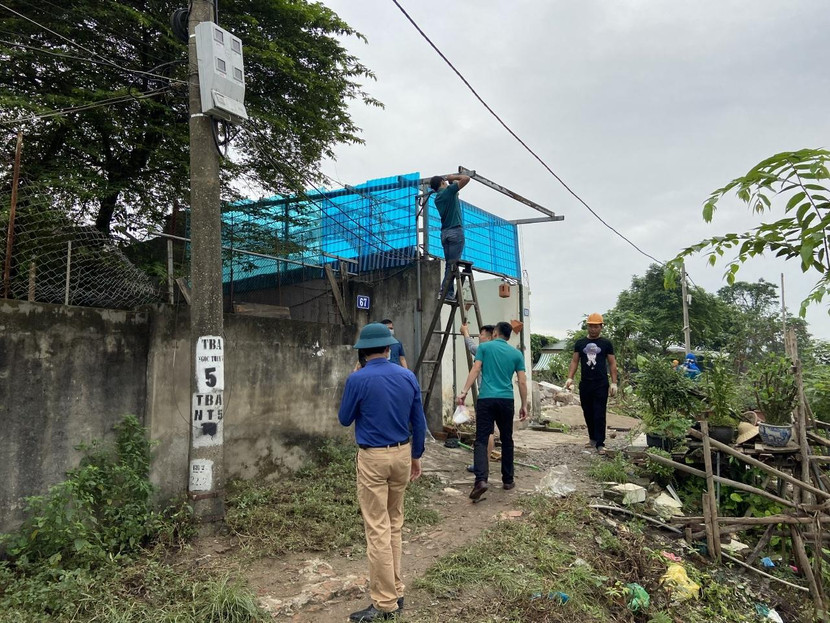 Các cá nhân tự tháo dỡ công trình vi phạm trật tự xây dựng