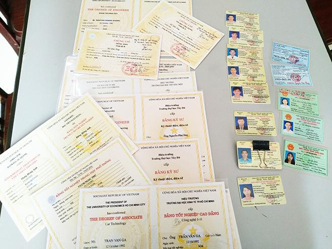 Tang vật vụ án bị thu giữ