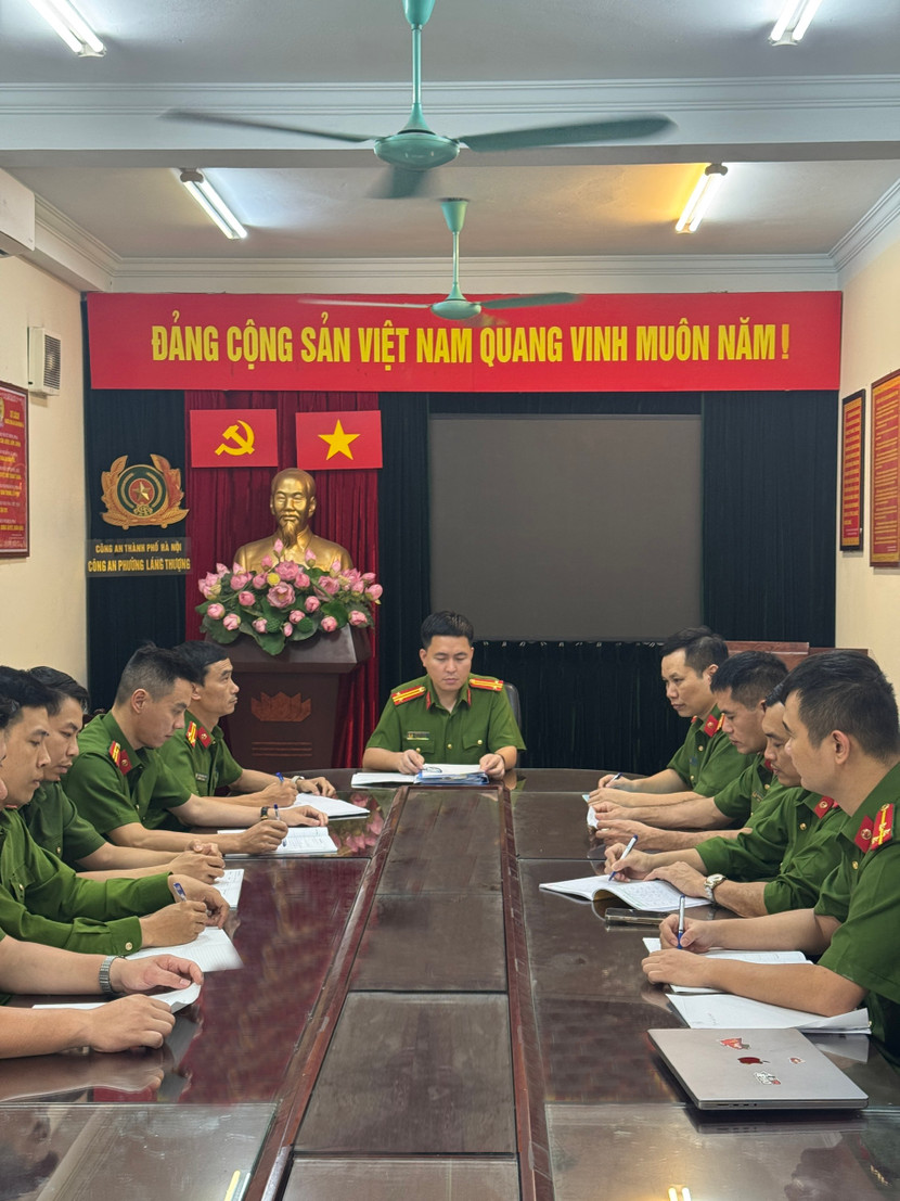 Công an phường Láng Thượng (Hà Nội) thường xuyên quán triệt tinh thần, trách nhiệm đến các cán bộ chiến sĩ