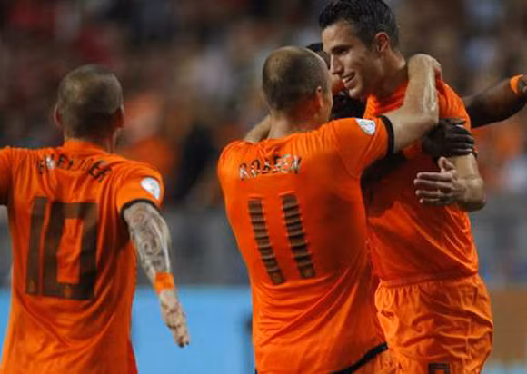 Anh thắng giòn giã, Italia vã mồ hôi ảnh 3