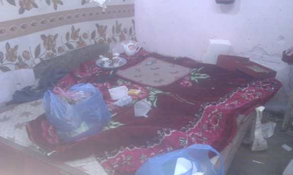 Xăm mình, đánh bạc, hít mua túy tại bãi giữa sông Hồng ảnh 3