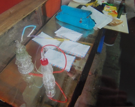 Xăm mình, đánh bạc, hít mua túy tại bãi giữa sông Hồng ảnh 5