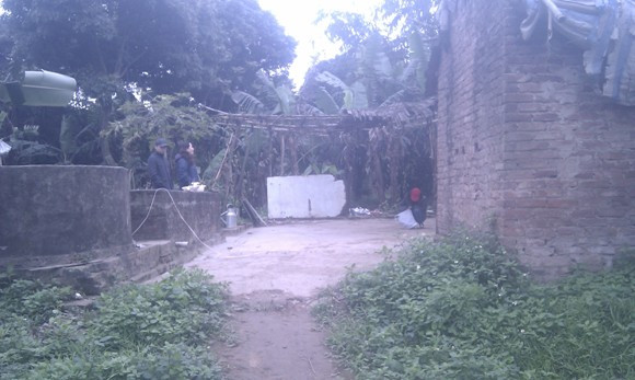 Xăm mình, đánh bạc, hít mua túy tại bãi giữa sông Hồng ảnh 1