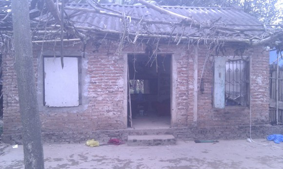 Xăm mình, đánh bạc, hít mua túy tại bãi giữa sông Hồng ảnh 2