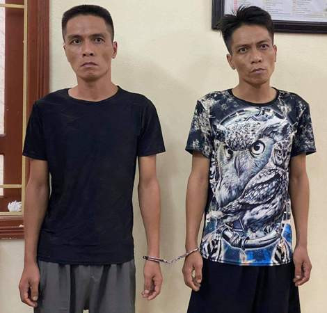 Cặp song sinh khai nhận gây hàng loạt vụ cướp trong chưa đầy 1 tuần Cặp song sinh khai nhận gây hàng loạt vụ cướp trong chưa đầy 1 tuần