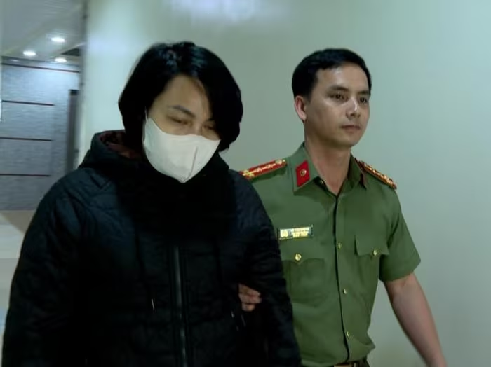 Cơ quan điều tra dẫn giải đối tượng trong vụ án