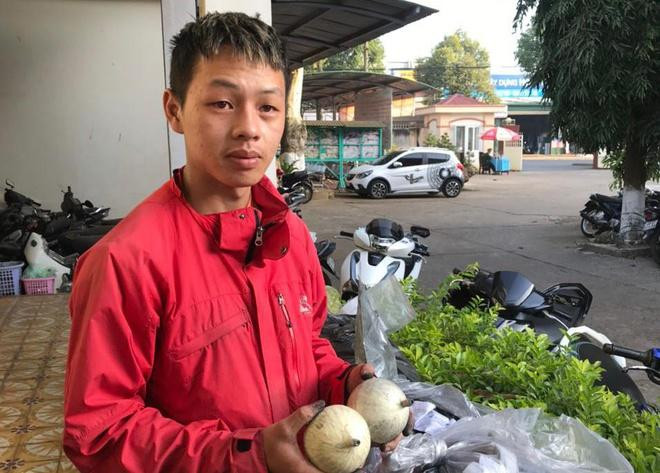 Hoàng đang bị điều tra làm làm rõ về hành vi lôi kéo 2 học sinh lớp 9 cùng tham gia sản xuất pháo