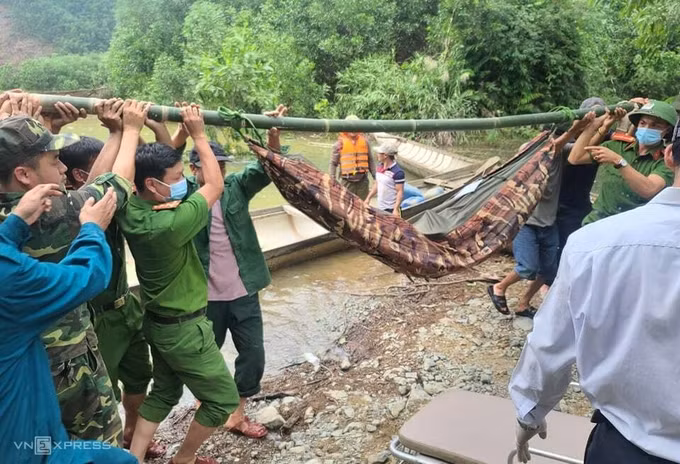 Trong số 17 công nhân thủy điện Rào Trăng 3 mất tích, mới tìm được 1 người