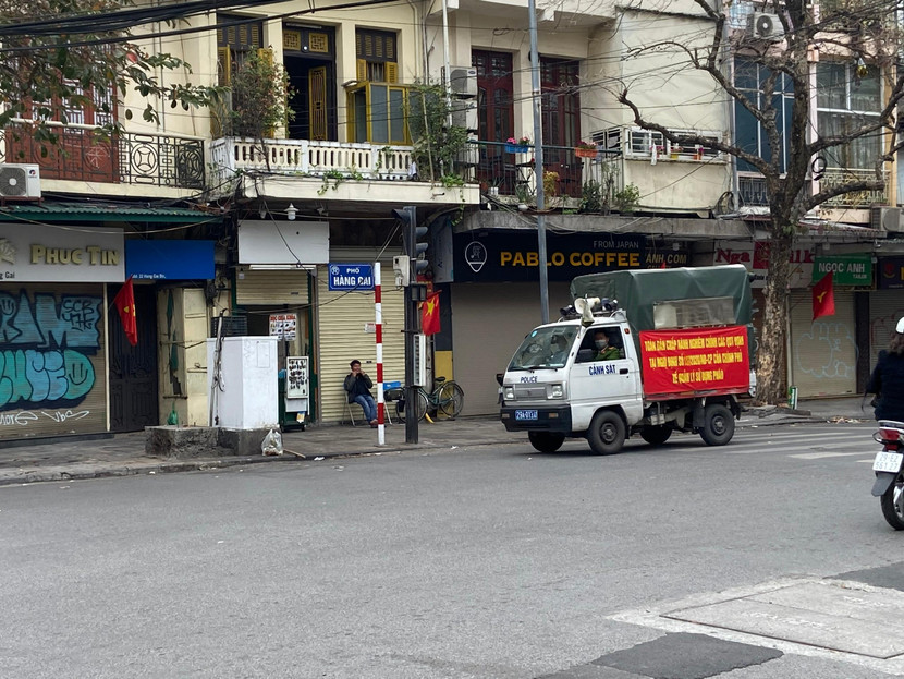 CAP Hàng Gai, quận Hoàn Kiếm nhắc nhở các hộ kinh doanh vỉa hè thực hiện nghiêm quy định phòng dịch Covid-19 của UBND TP Hà Nội CAP Hàng Gai, quận Hoàn Kiếm nhắc nhở các hộ kinh doanh vỉa hè thực hiện nghiêm quy định phòng dịch Covid-19 của UBND TP Hà Nội