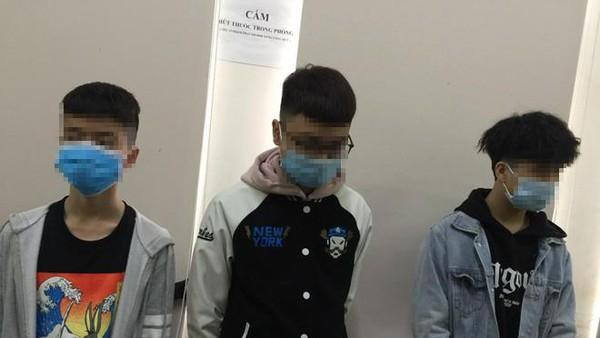 3 đối tượng sàm sỡ khách nước ngoài tại ven hồ Tây vừa bị Phòng CSHS phối hợp với CAQ Tây Hồ làm rõ, xử lý