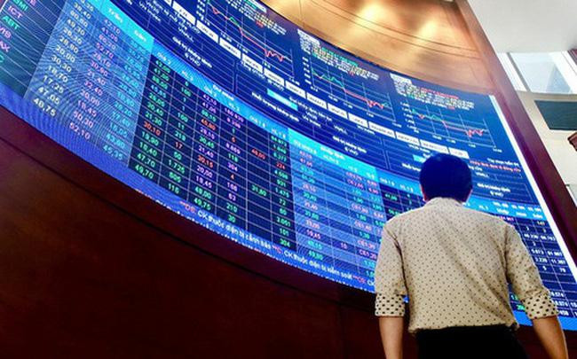 Thị trường chứng khoán liên tục thiết lập đỉnh mới