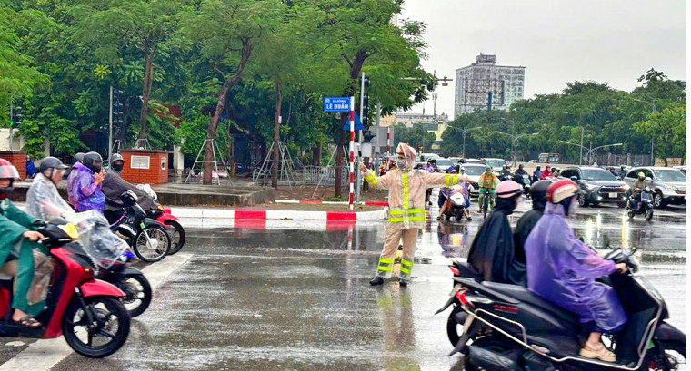 CSGT Hà Nội điều tiết, phân luồng giao thông, phòng ngừa ùn tắc CSGT Hà Nội điều tiết, phân luồng giao thông, phòng ngừa ùn tắc