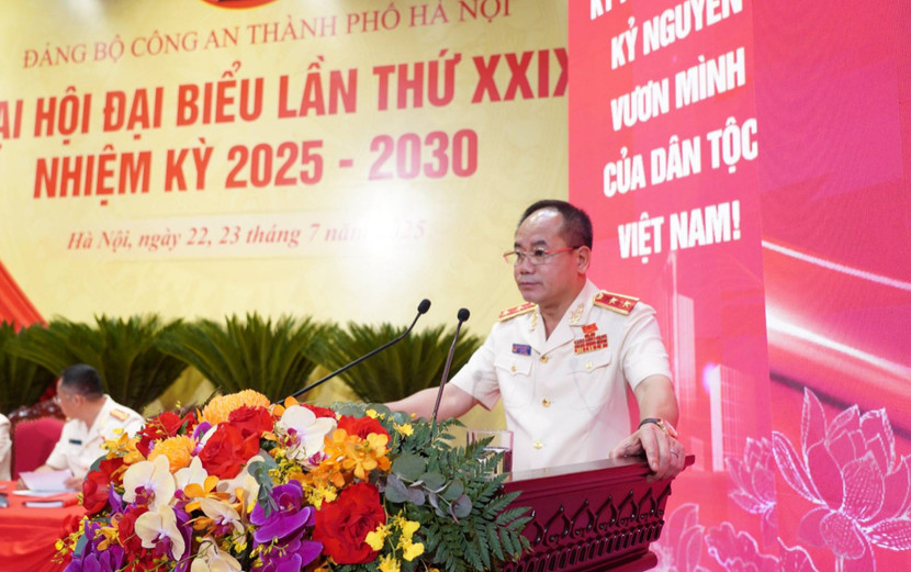 Đồng chí Trung tướng Nguyễn Thanh Tùng - Bí thư Đảng ủy, Giám đốc CATP nhấn mạnh: Đại hội đại biểu Đảng bộ CATP Hà Nội lần thứ XXIX là đợt sinh hoạt chính trị sâu rộng, thể hiện bản lĩnh, trí tuệ, tinh thần đổi mới và quyết tâm chính trị cao của toàn Đảng bộ, nhằm tổng kết kinh nghiệm, xác định phương hướng, mục tiêu, giải pháp xây dựng lực lượng Công an Thủ đô chính quy, tinh nhuệ, hiện đại trong thời kỳ mới