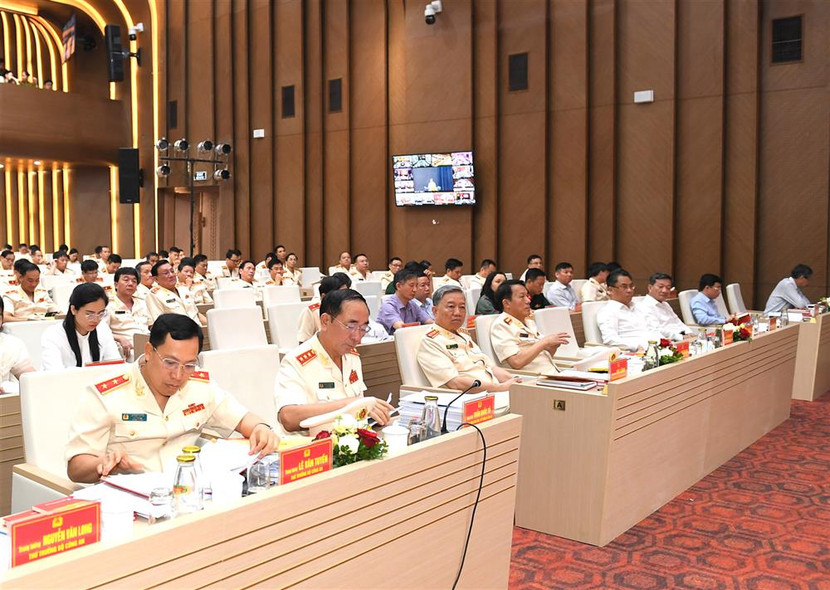 Các đại biểu dự hội nghị tại điểm cầu chính hội trường Bộ Công an