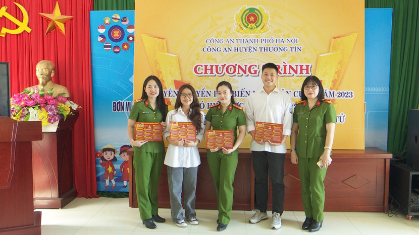 Đa dạng hình thức tuyên truyền Đa dạng hình thức tuyên truyền