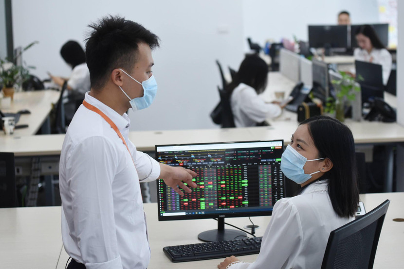 Lượng tài khoản chứng khoán mở mới sụt giảm mạnh những tháng gần đây