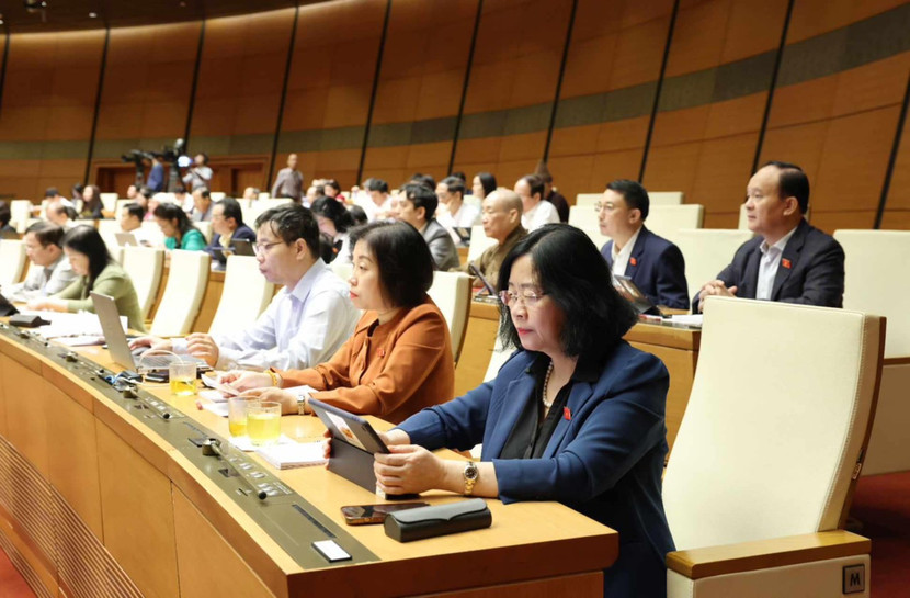 Quang cảnh phiên họp sáng 28-10 Quang cảnh phiên họp sáng 28-10