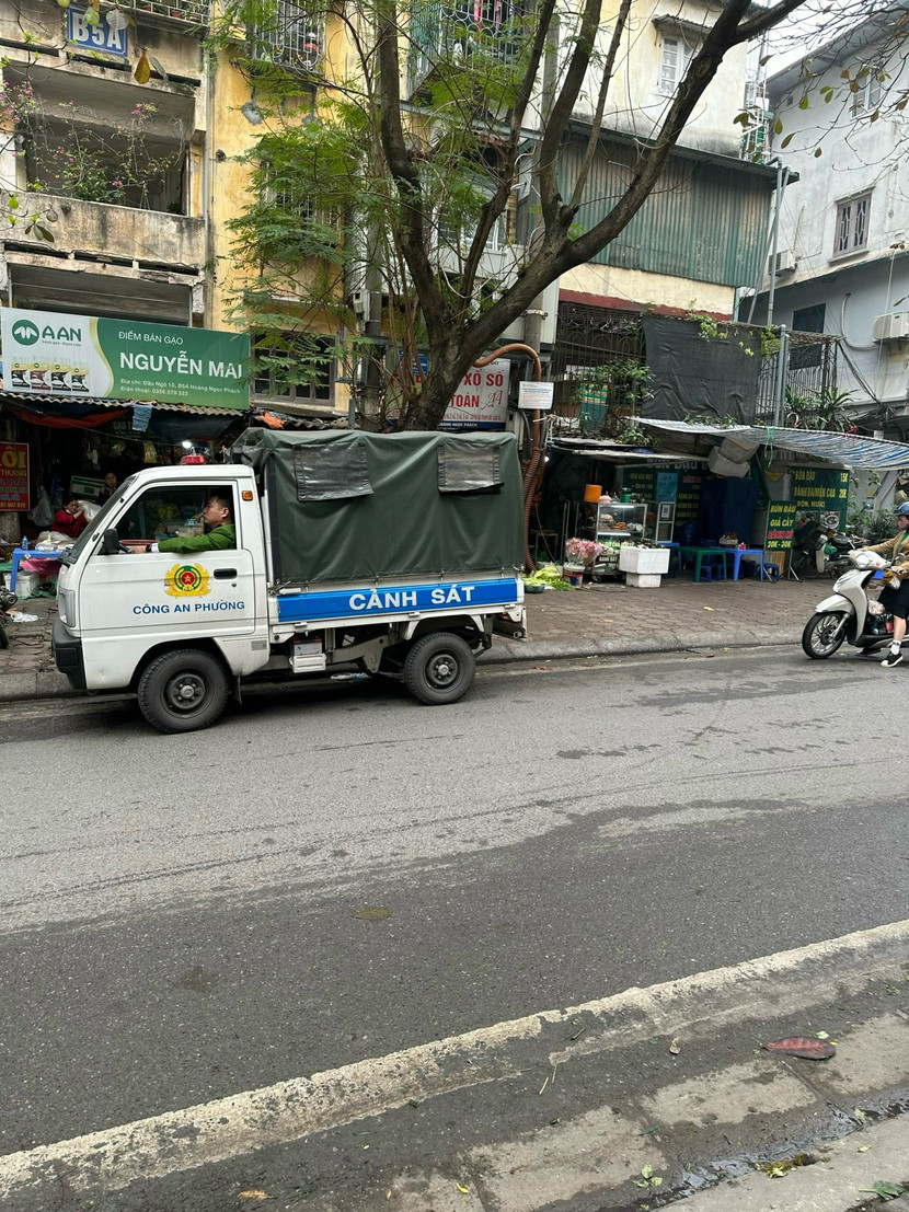 Phương tiện cơ giới tuần tra khép kín địa bàn Phương tiện cơ giới tuần tra khép kín địa bàn