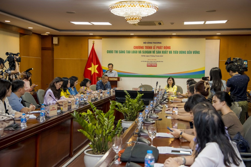 Toàn cảnh buổi lễ. Toàn cảnh buổi lễ.