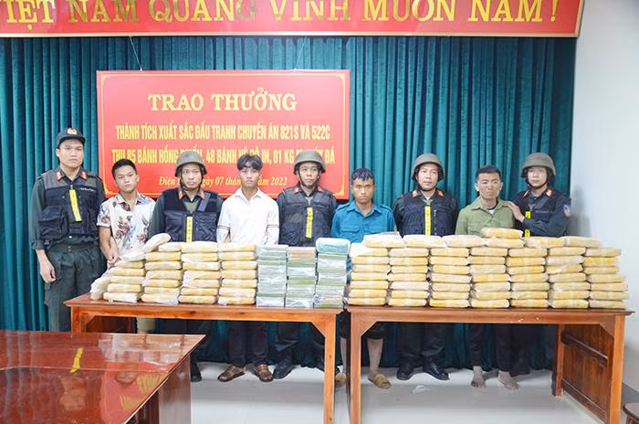 Các "trùm" ma túy bị Công an tỉnh Điện Biên bắt giữ Các "trùm" ma túy bị Công an tỉnh Điện Biên bắt giữ