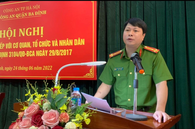 Thượng tá Hoàng Ngọc Quyết - Phó trưởng CAQ Ba Đình phát biểu tại hội nghị