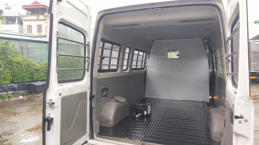 Việc hoán cải xe trái phép tiền ẩn nhiều rủi ro về an toàn giao thông Việc hoán cải xe trái phép tiền ẩn nhiều rủi ro về an toàn giao thông