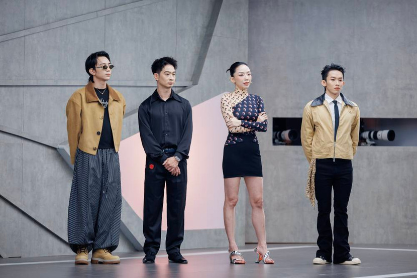 Các nhà sản xuất toàn năng và giám đốc âm nhạc chương trình "Tân binh toàn năng" Các nhà sản xuất toàn năng và giám đốc âm nhạc chương trình "Tân binh toàn năng"