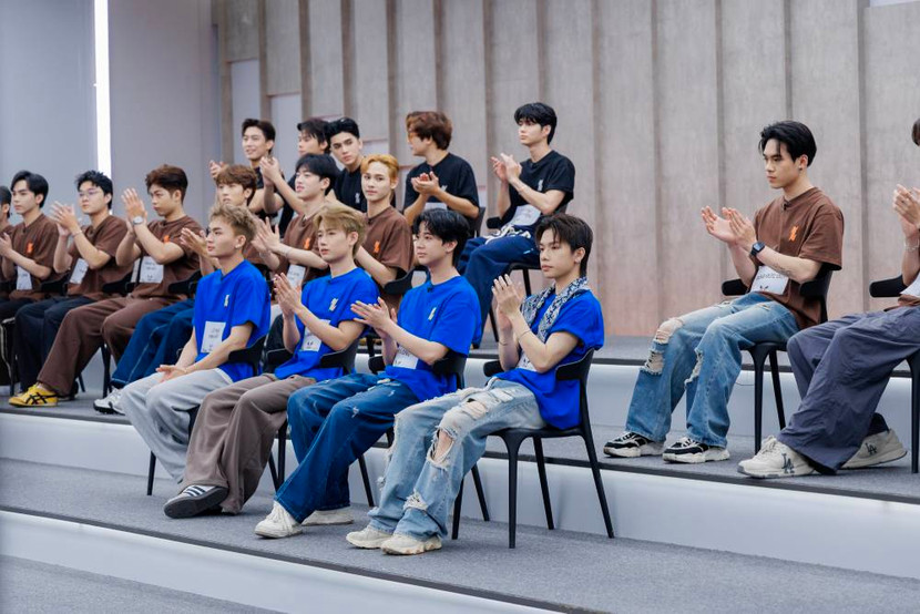 Các thí sinh của "Tân binh toàn năng" tại nhà chung Các thí sinh của "Tân binh toàn năng" tại nhà chung