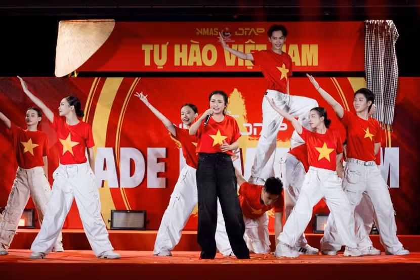 Ca sĩ Phương Thanh góp giọng cùng Hoàng Bách trong ca khúc "Chân cứng đá mềm"