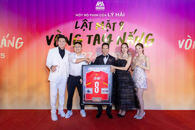 "Lật mặt 8" chính thức ra mắt khán giả trên toàn quốc