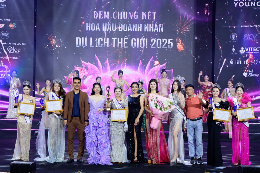 Ngôi vị cao nhất thuộc về nữ doanh nhân Hải Phòng Vũ Thị Hương (SBD 279). Ngôi vị cao nhất thuộc về nữ doanh nhân Hải Phòng Vũ Thị Hương (SBD 279).