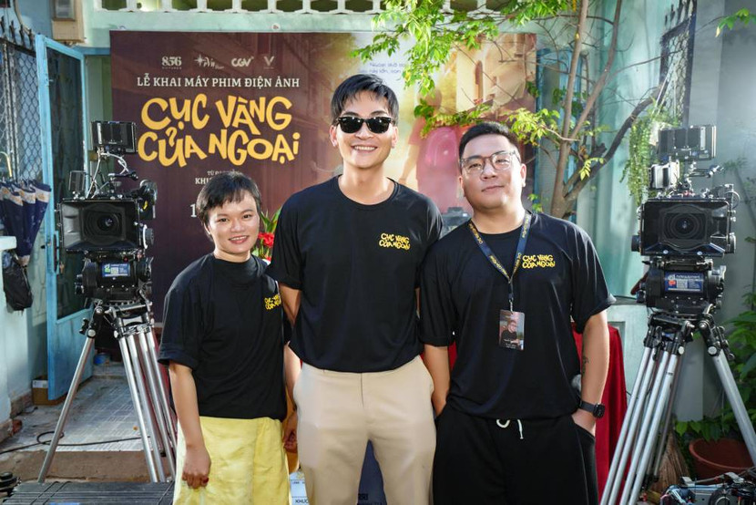 Đạo diễn Khương Ngọc trong ngày khai máy dự án "Cục vàng của ngoại"