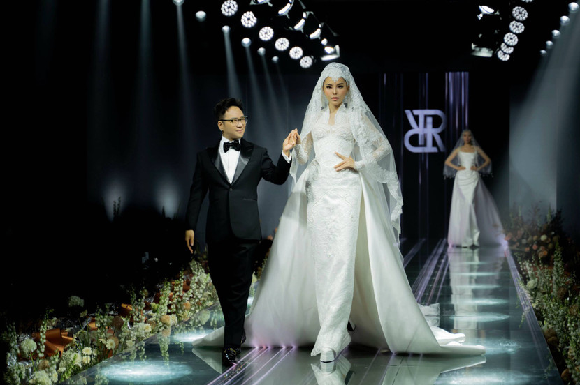 Hoa hậu Kỳ Duyên cũng là gương mặt vedette trình diễn BST mới của Chung Thanh Phong