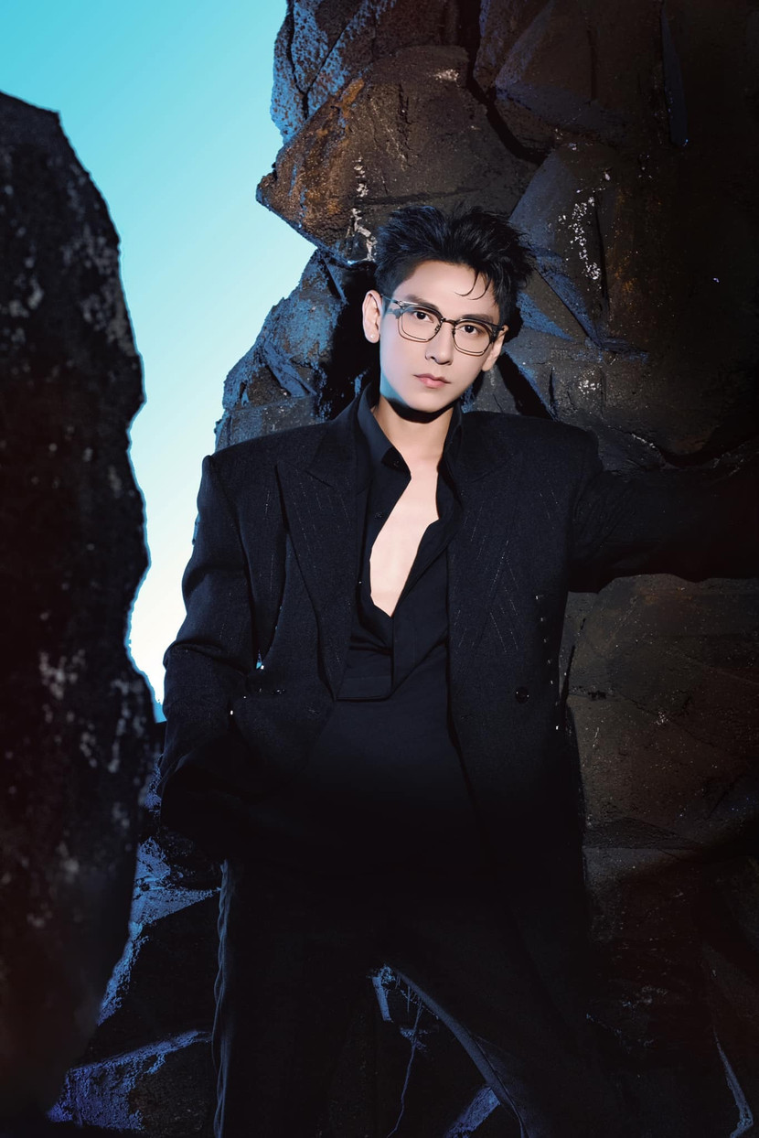 Ca sĩ Isaac luôn được khán giả dành nhiều tình cảm mỗi khi xuất hiện Ca sĩ Isaac luôn được khán giả dành nhiều tình cảm mỗi khi xuất hiện