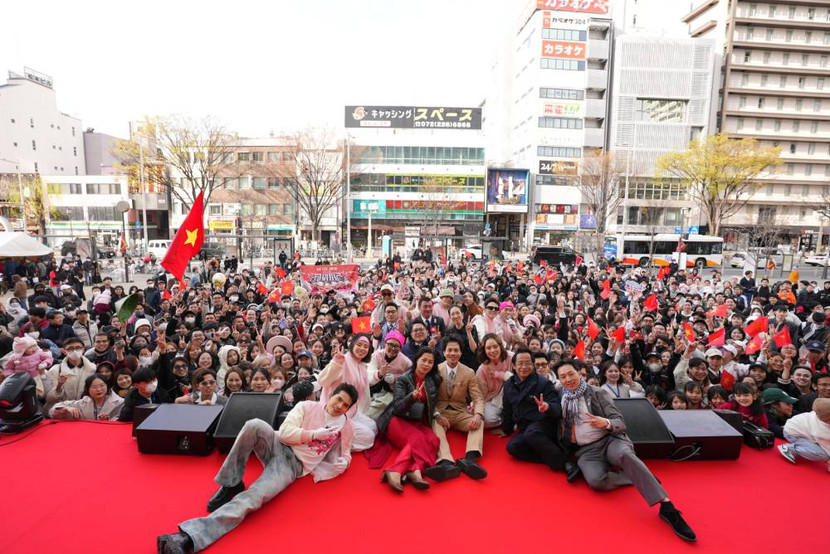 Rất đông khán giả đã đến và cổ vũ cho chương trình